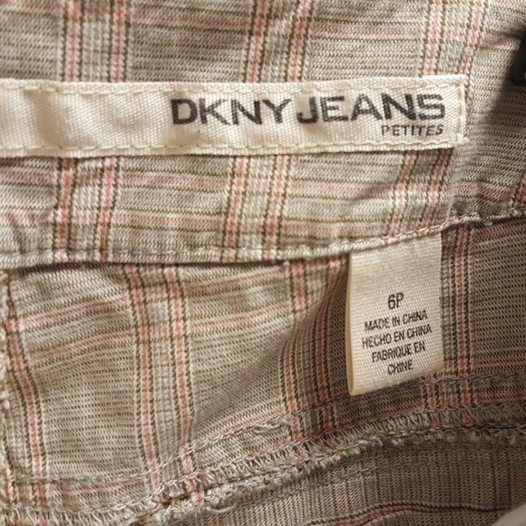 DKNY Khaki Plaid Bermuda Shorts Petite - Picture 7 of 7